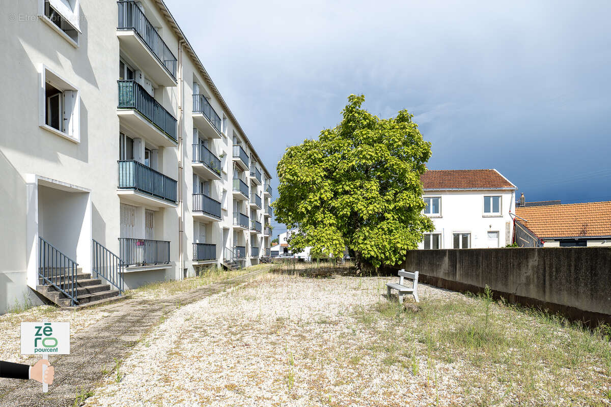 Appartement à SAINT-SEBASTIEN-SUR-LOIRE