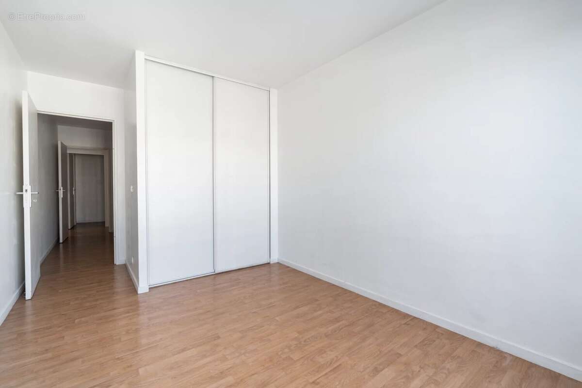 Appartement à LEVALLOIS-PERRET