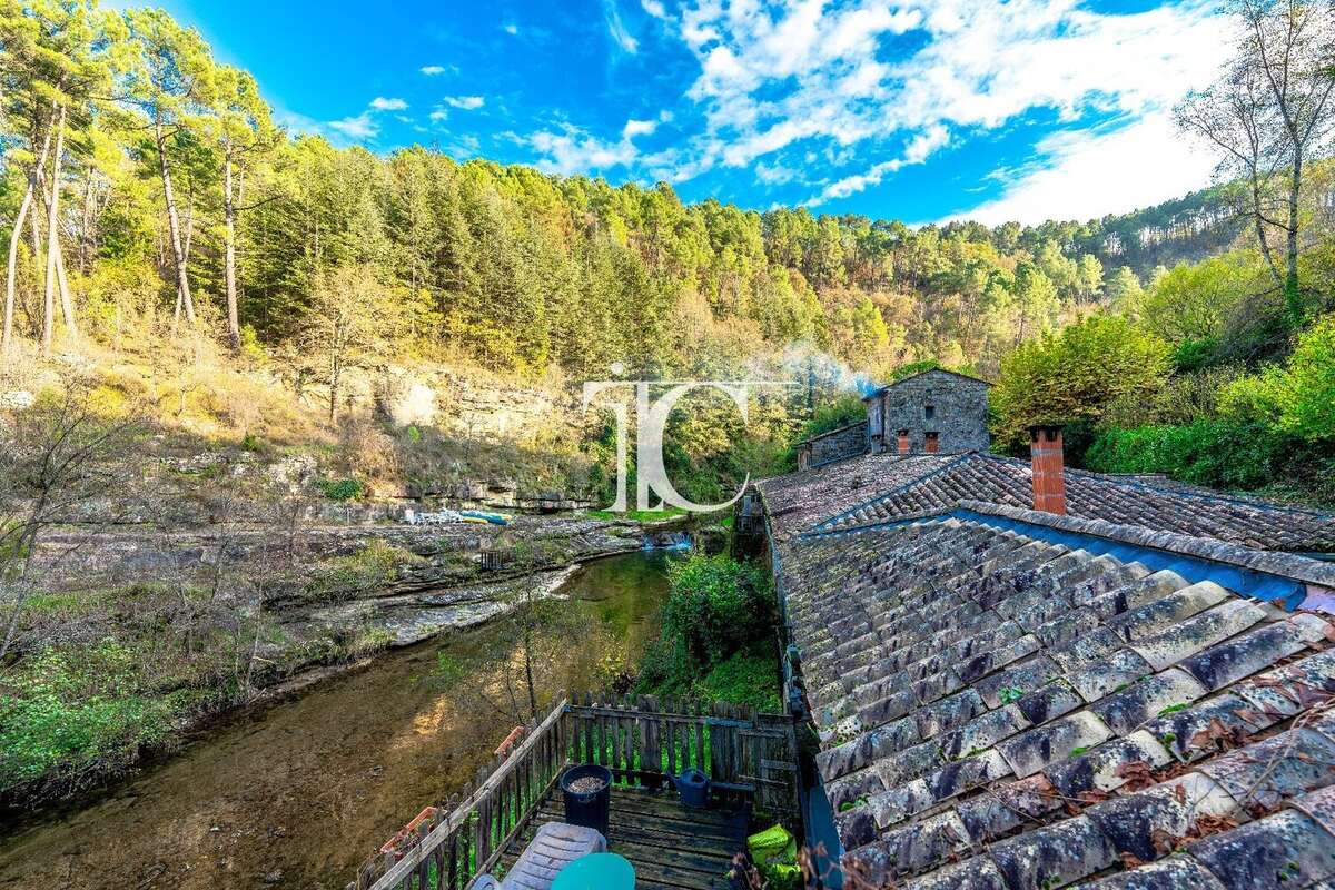 Moulin du xviiieme 324m² habitables 5,7ha de terrain - photo 8