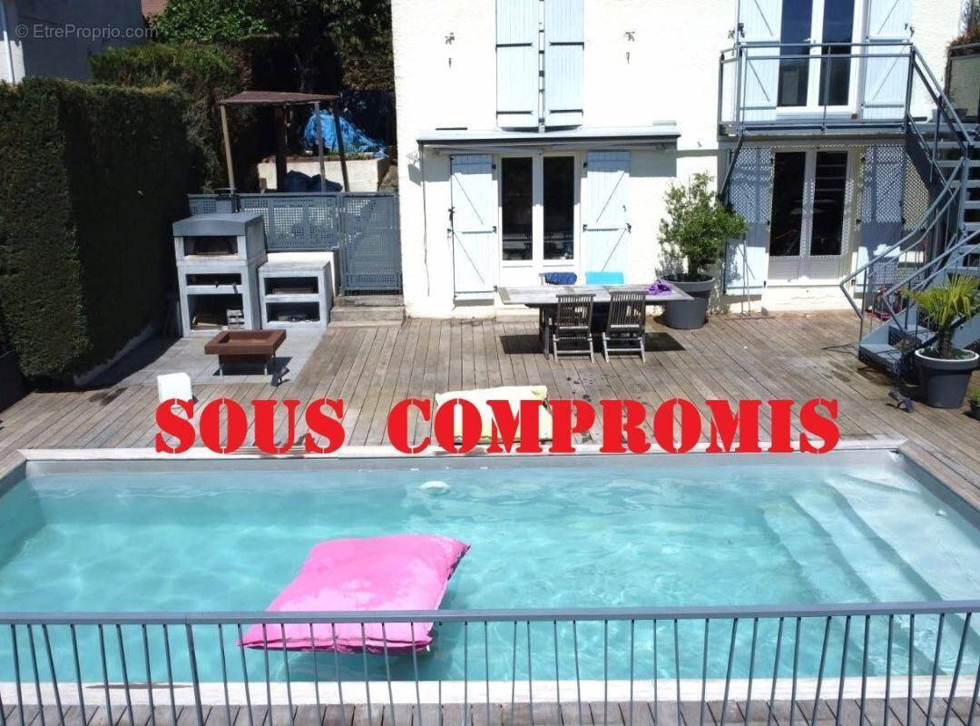 Maison à SAINT-ETIENNE