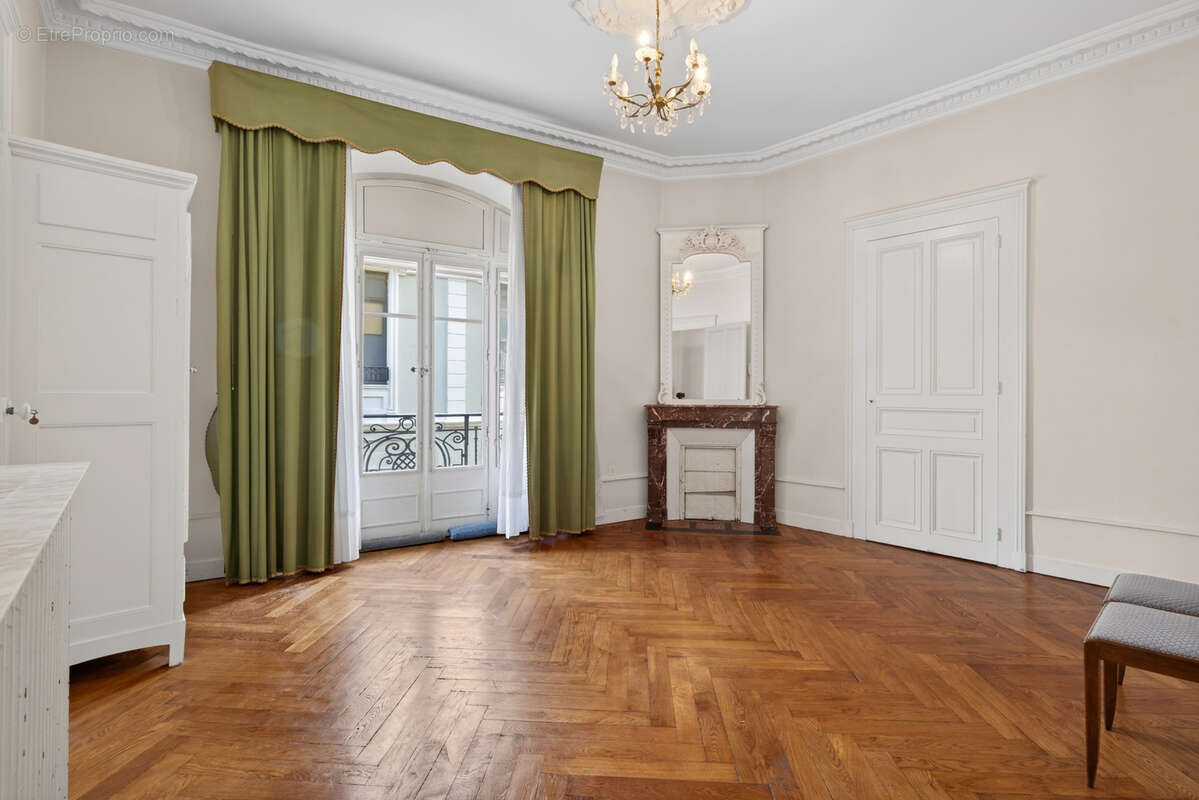 Appartement à AIX-LES-BAINS