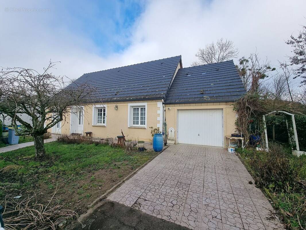 Maison à FOURCHAMBAULT