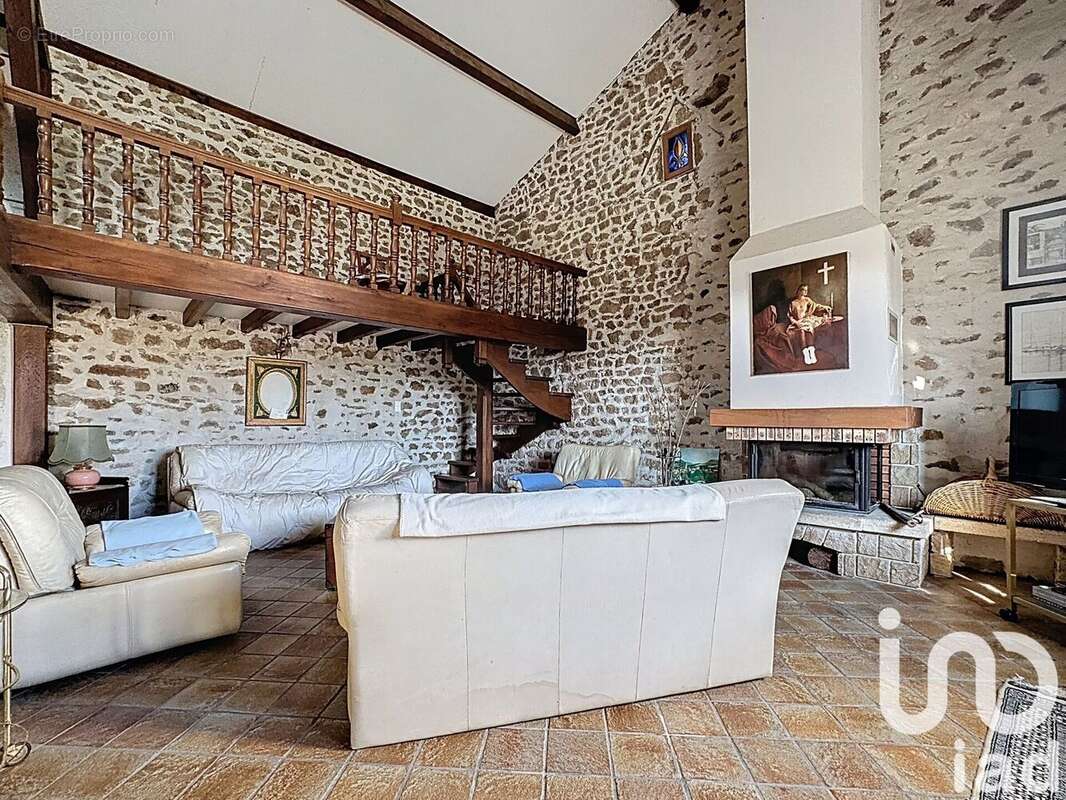 Photo 7 - Maison à LA CHAPELLE-AGNON