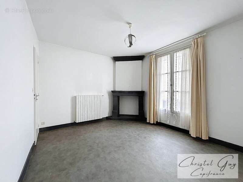 Maison à CHATEAU-DU-LOIR