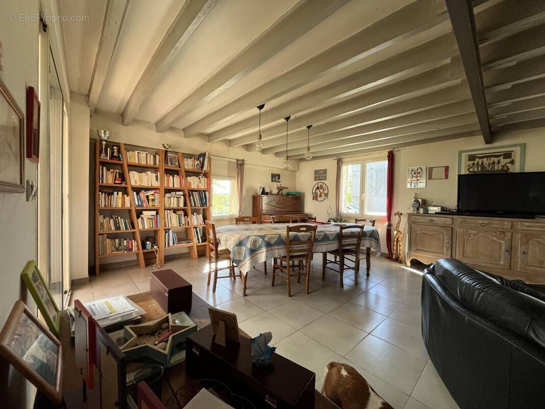 Maison à SURFONDS