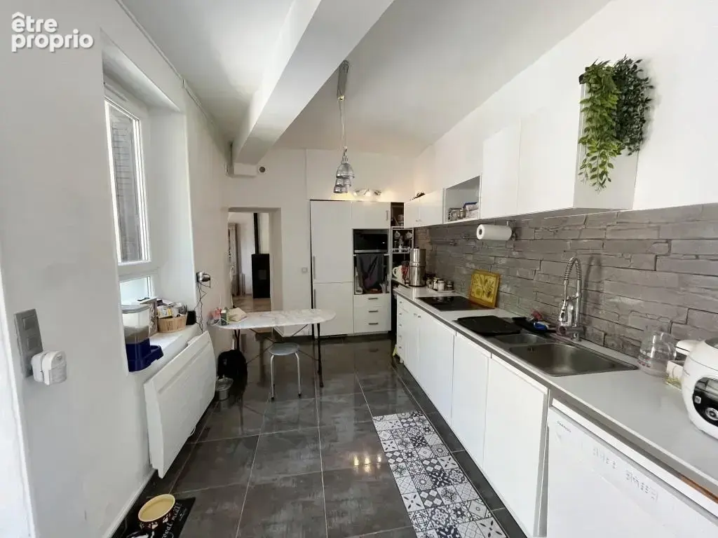 Agréable maison de village et sa dépendance sur son jardin clos de 410 m2 dans le Nord de l'Yonne. - photo 5