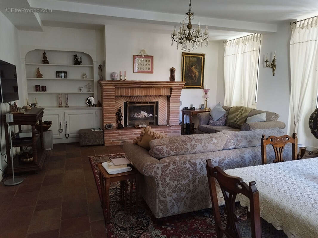 Hôtel particulier au centre de Moissac 82 - photo 3