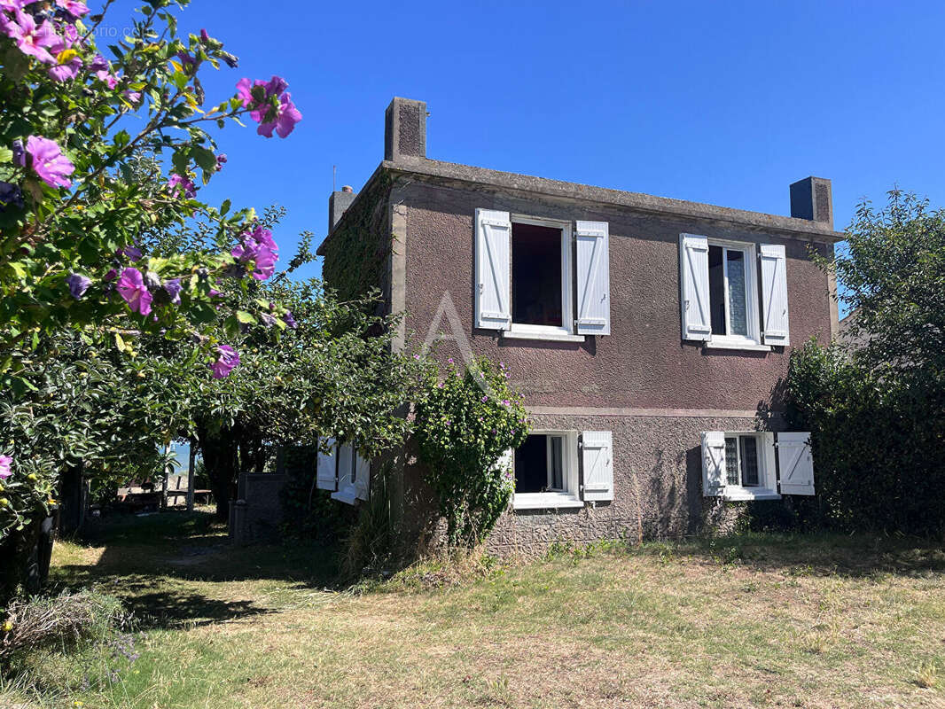 Maison à LA PLAINE-SUR-MER