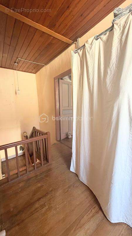 Maison mitoyenne de caractère avec un beau terrain et un garage - photo 19
