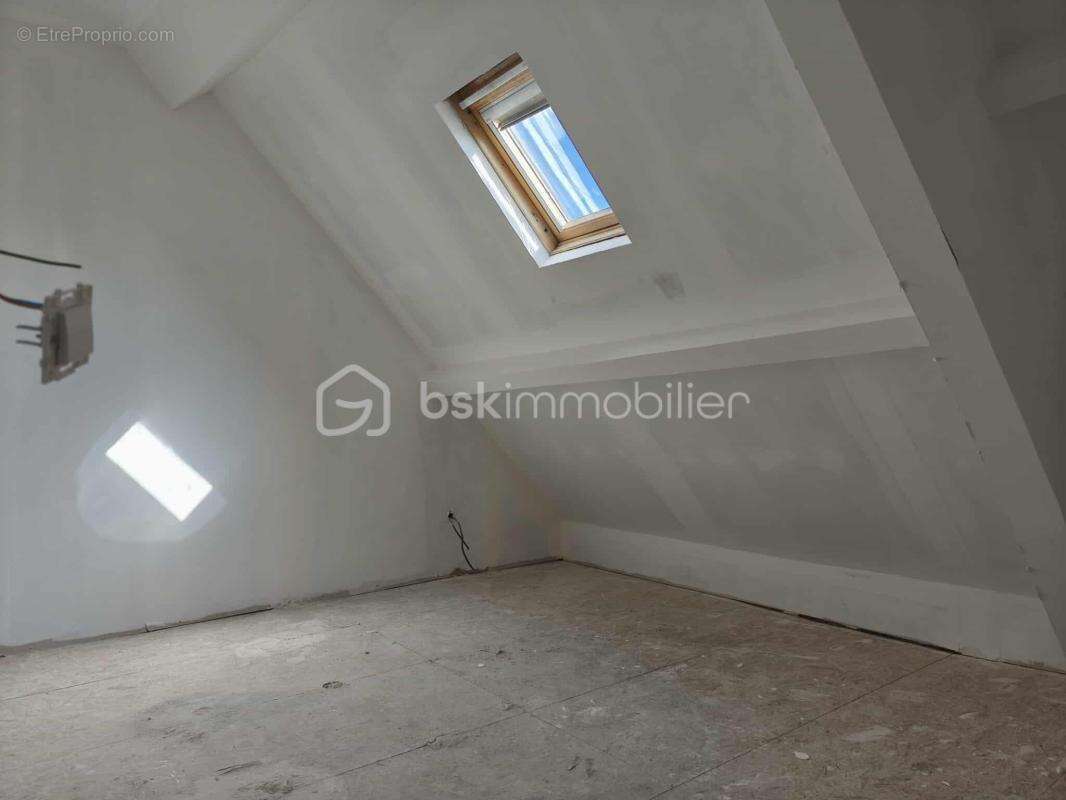 Maison à COUPTRAIN
