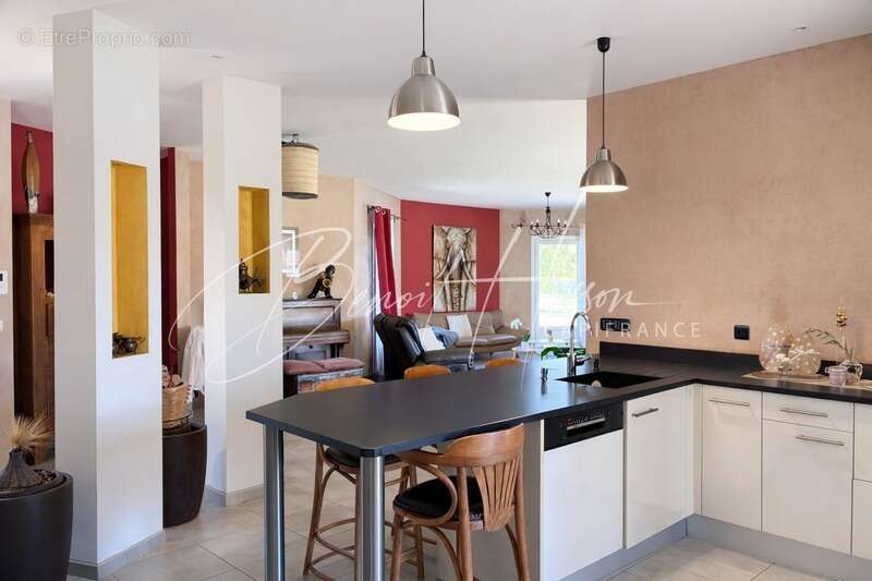 Maison T5 de 175m² sur terrain de 2500m² - photo 7
