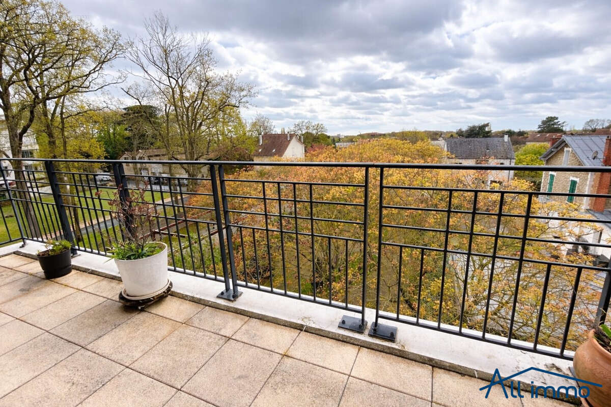 Appartement à LE PLESSIS-TREVISE