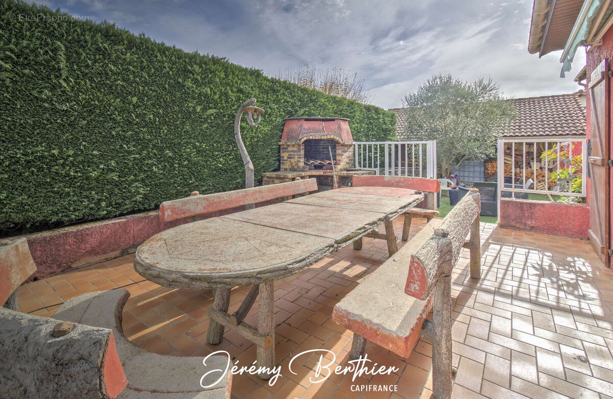 Maison 5 pièces aux Échets (01700) – sur terrain de 800 m² - photo 2