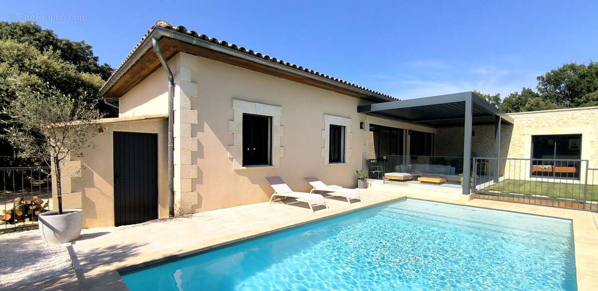 Maison à UZES