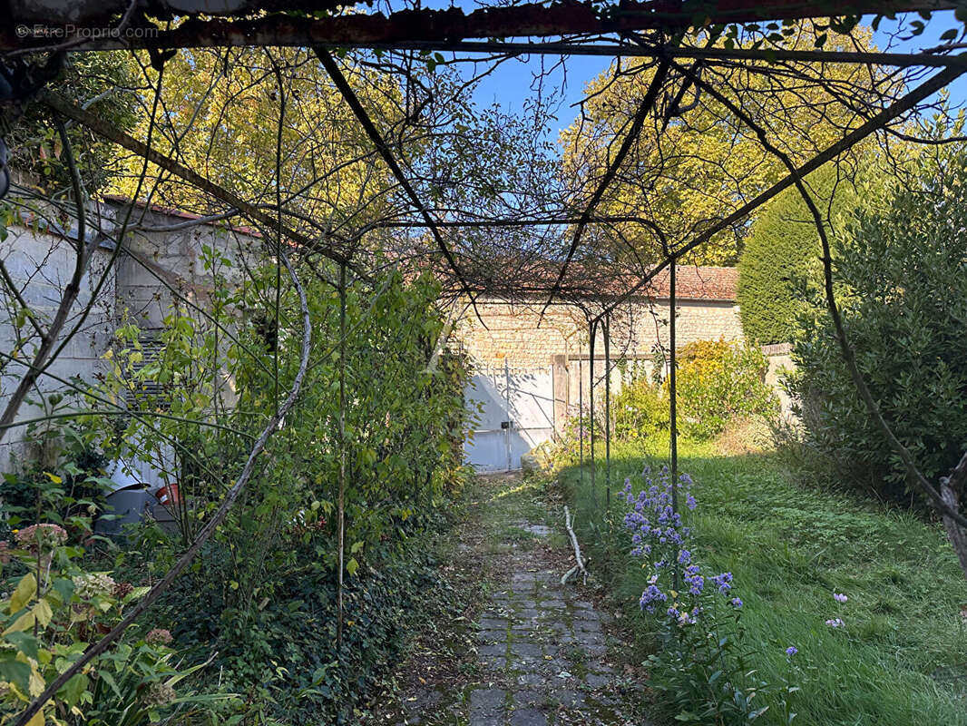 Maison à ROCHEFORT