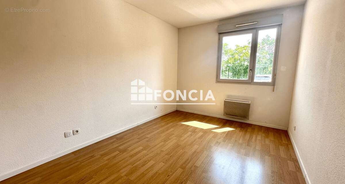Appartement 3 pieces 71m2 avec terrasse et double parking sous sol et piscine - photo 2
