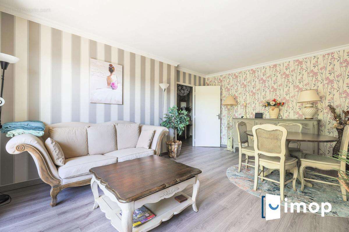 Appartement à LONGJUMEAU