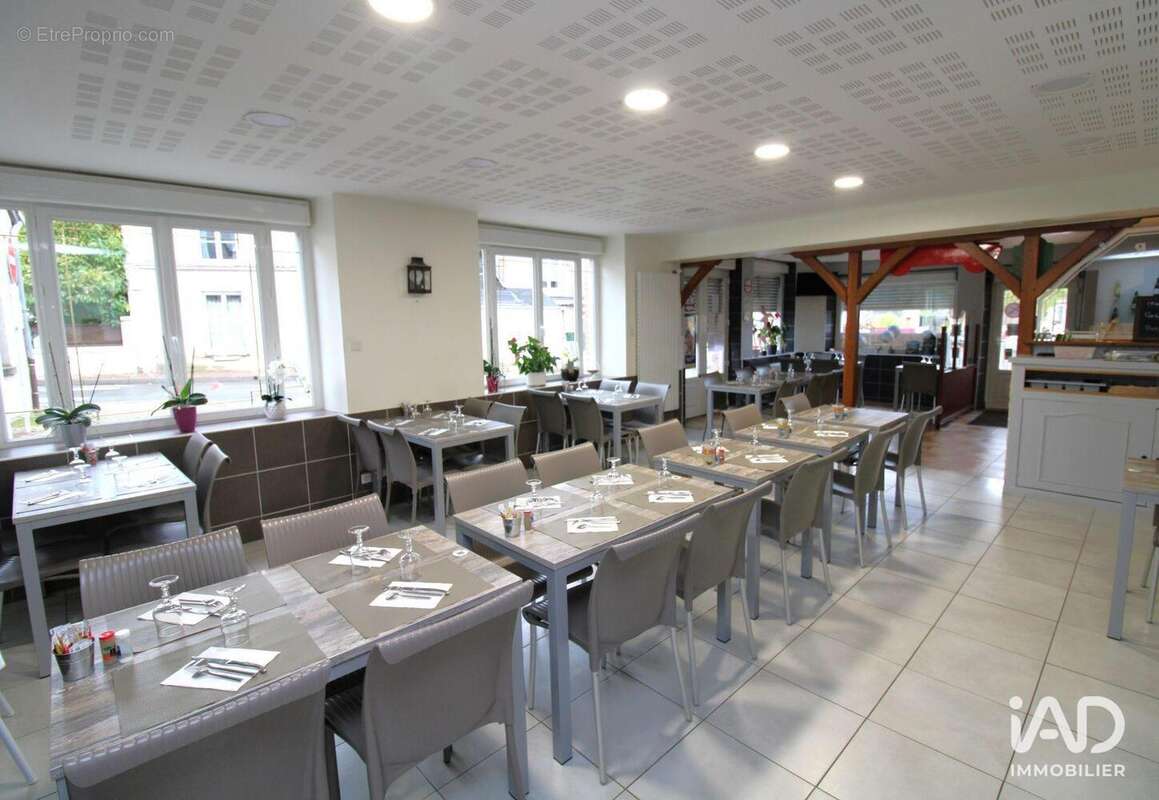 Commerce 135 m² à Herbault  - photo 4