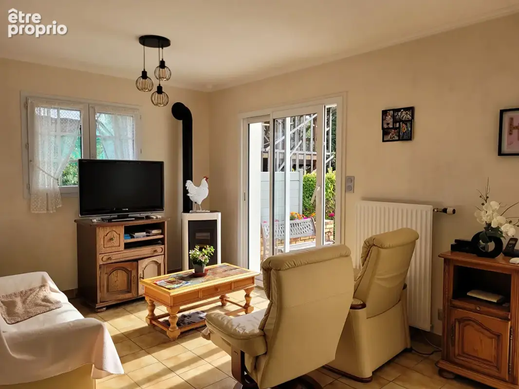 A vendre Bignan, maison 139m², 5 chambres, terrain d'environ 4365m² - photo 3