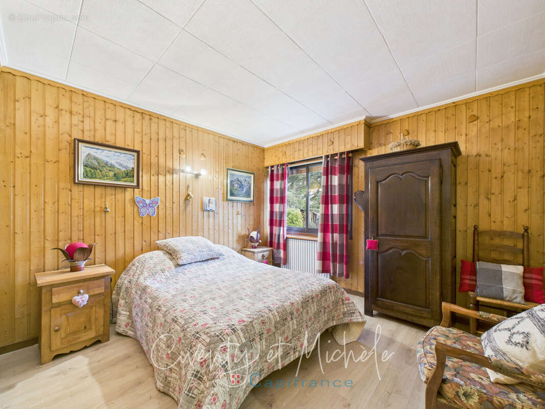 Grande propriété familiale sur 7 533 m² de terrain plat - photo 10