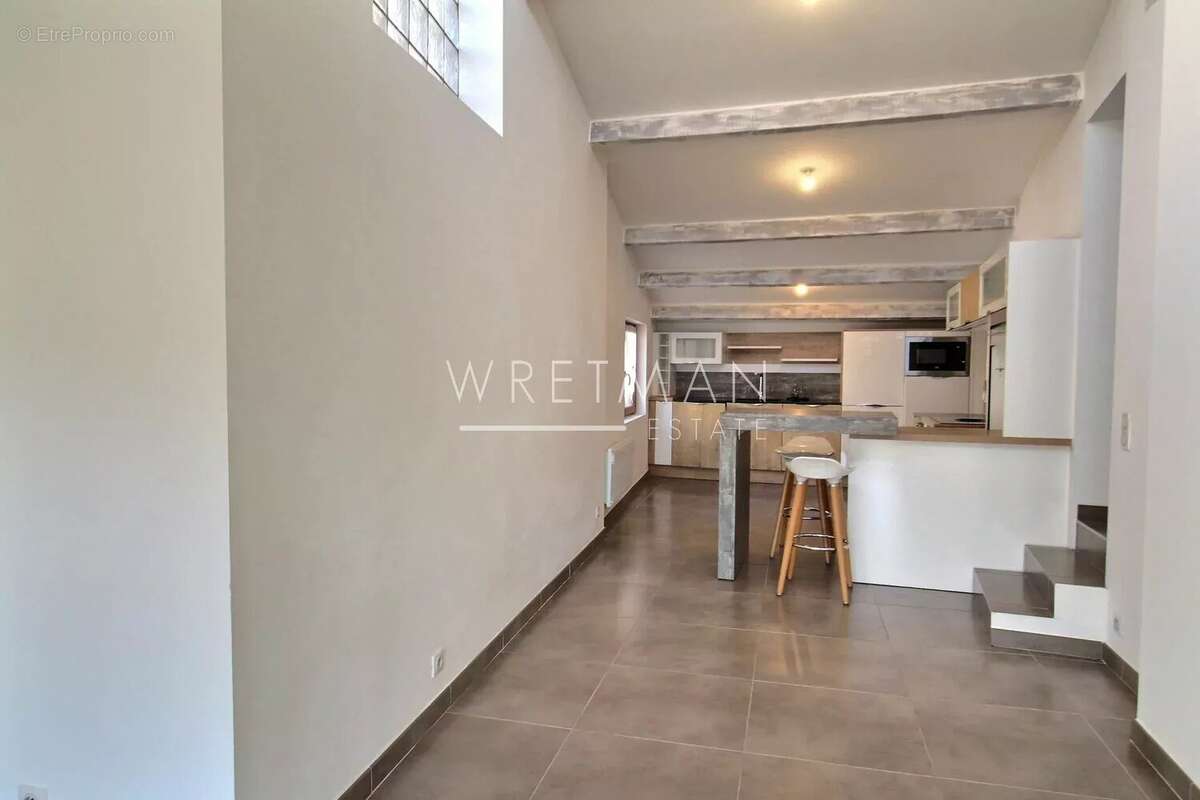 Appartement à FAYENCE