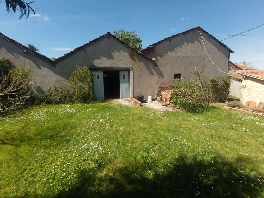 Maison à NIEUIL