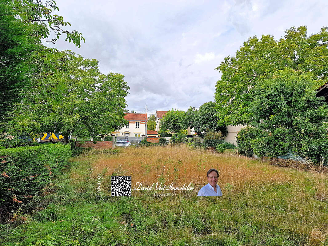 Terrain à CHALONS-EN-CHAMPAGNE