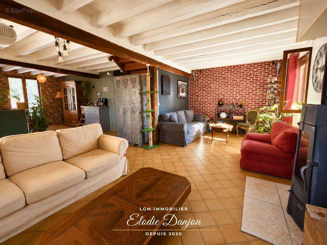 Maison à colombages – 5 chambres – Jardin et cour - Authon proche Château-Renault - photo 2