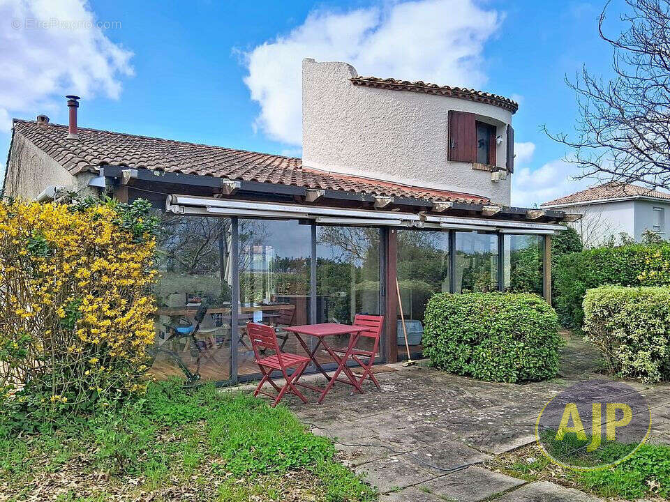 Maison à PAUILLAC