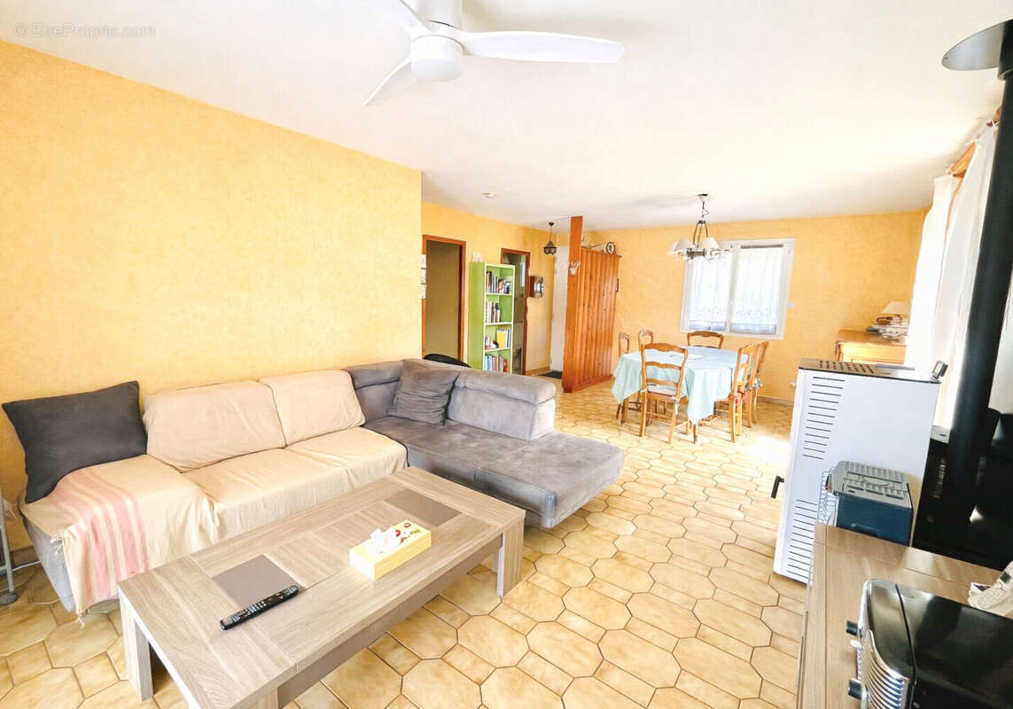Maison T4 de plain-pied avec garage et piscine à vendre à Gujan-Mestras, quartier Meyran - photo 7