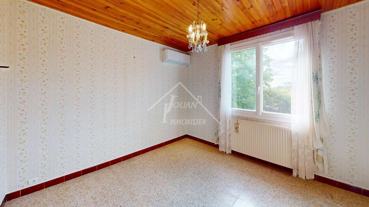 Maison lumineuse de 82 m² à Diou avec jardin - photo 12