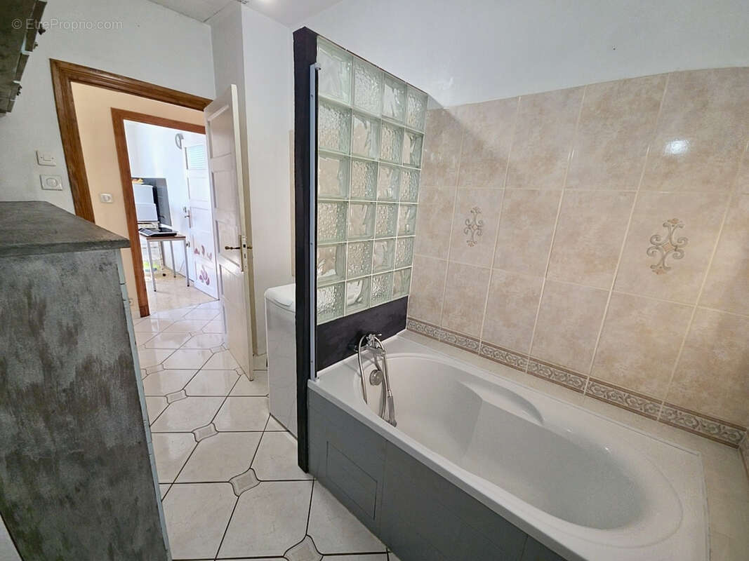 Maison à SAINTE-FLORINE