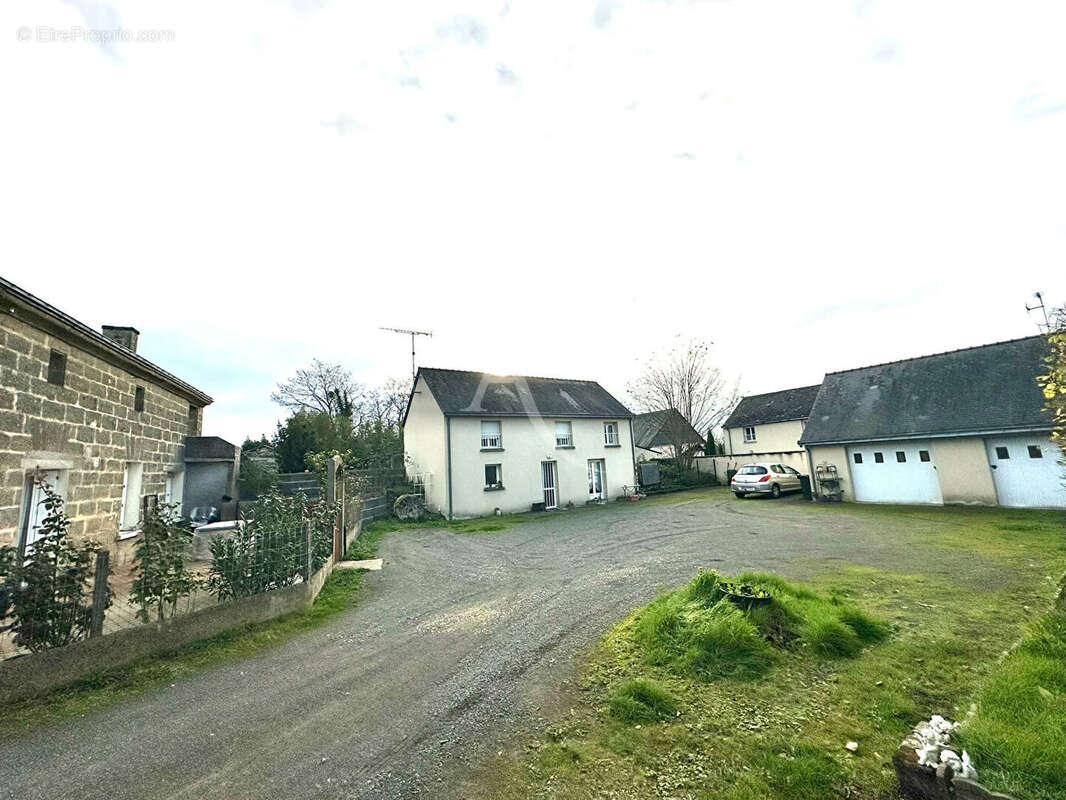 Maison à DOUE-LA-FONTAINE