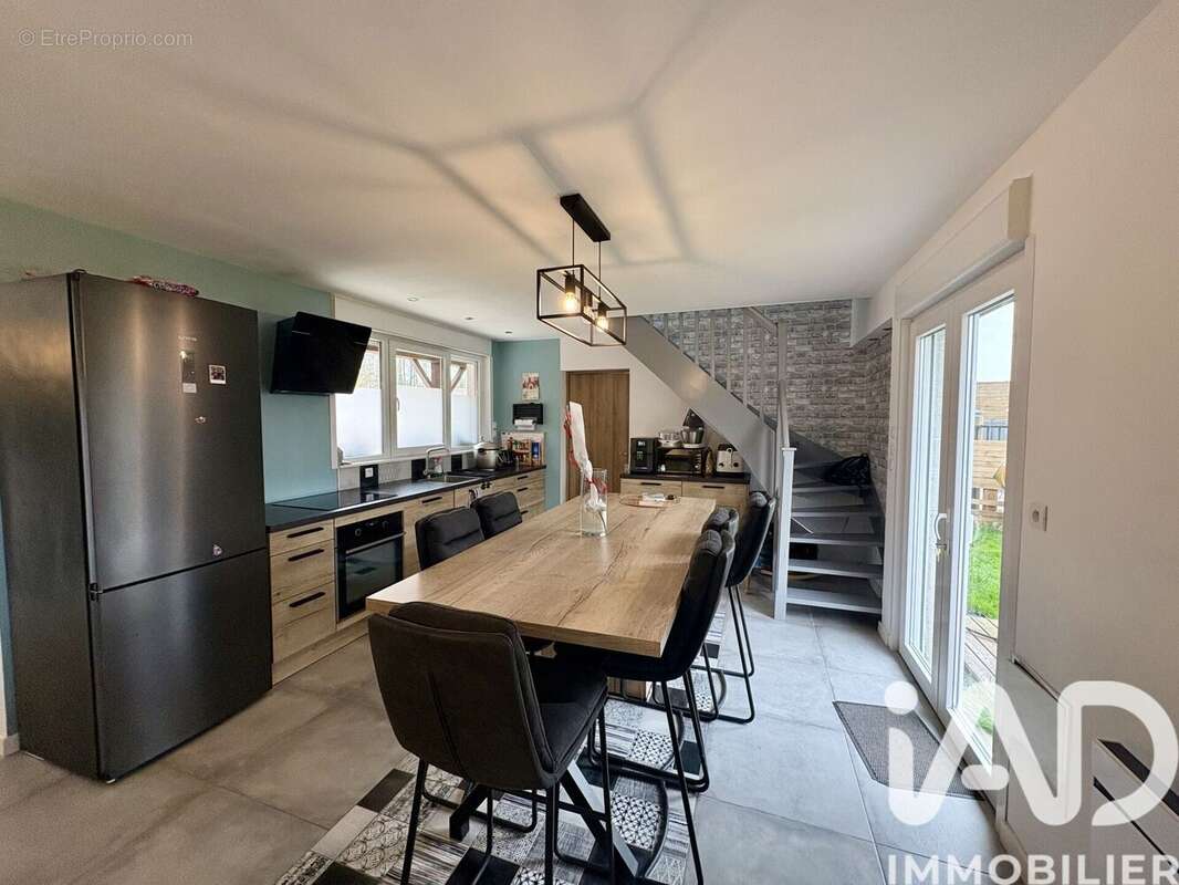 Maison 139 m² à Amplier  - photo 5