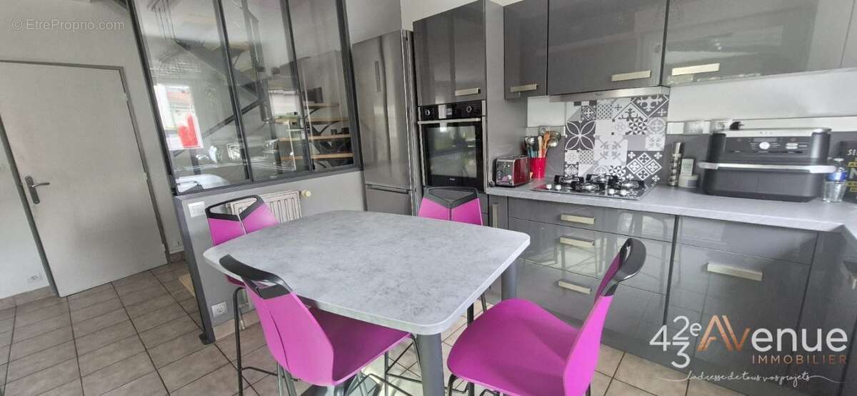 Maison 107 m² à Saint-Etienne  - photo 8