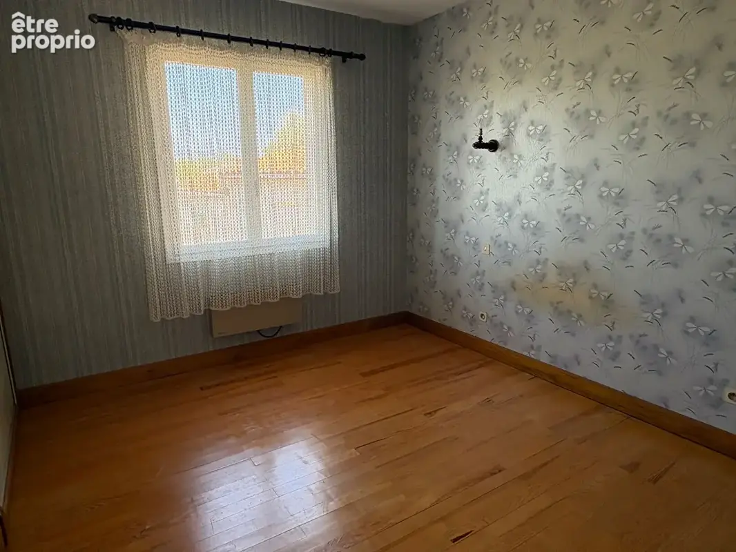 Maison 4 faces de 113 m2 avec grand terrain de plus de 1700m² , jardin arboré & sans vis-à-vis - photo 13
