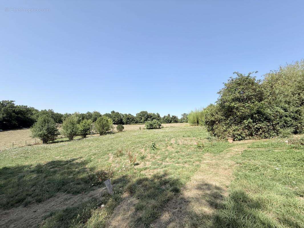 Maison à VERNEUIL-SUR-VIENNE