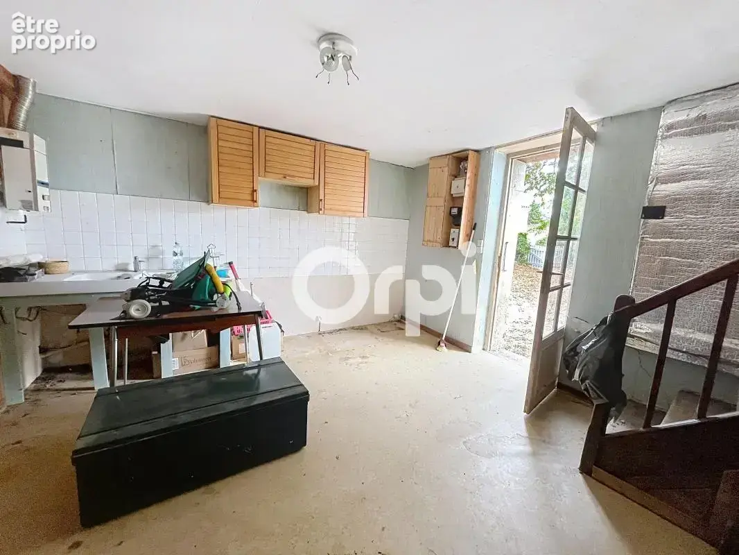 Maison À Vendre idéalement situé sur les hauteurs du Lardin Saint Lazare - photo 6
