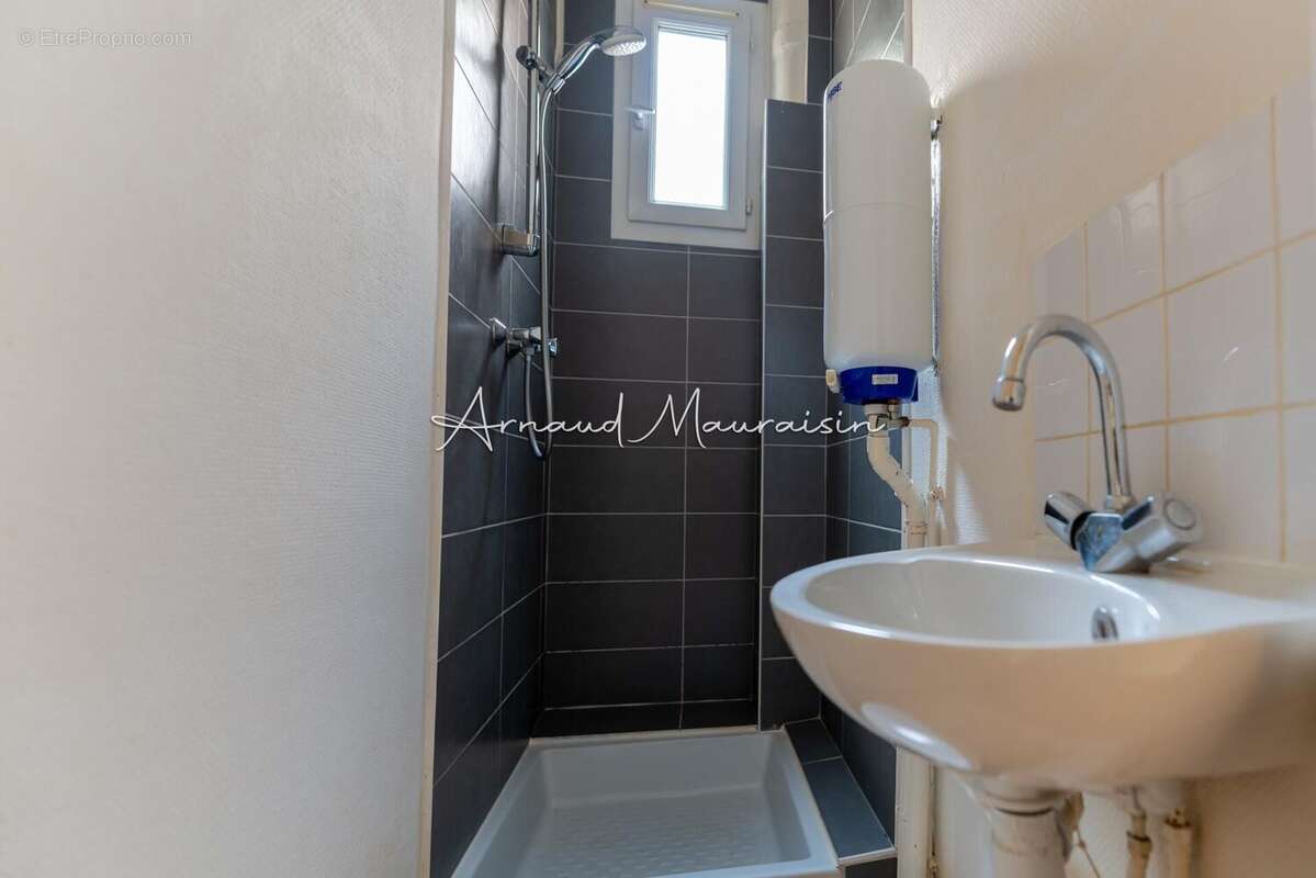 Photo 8 - Appartement à PARIS-18E