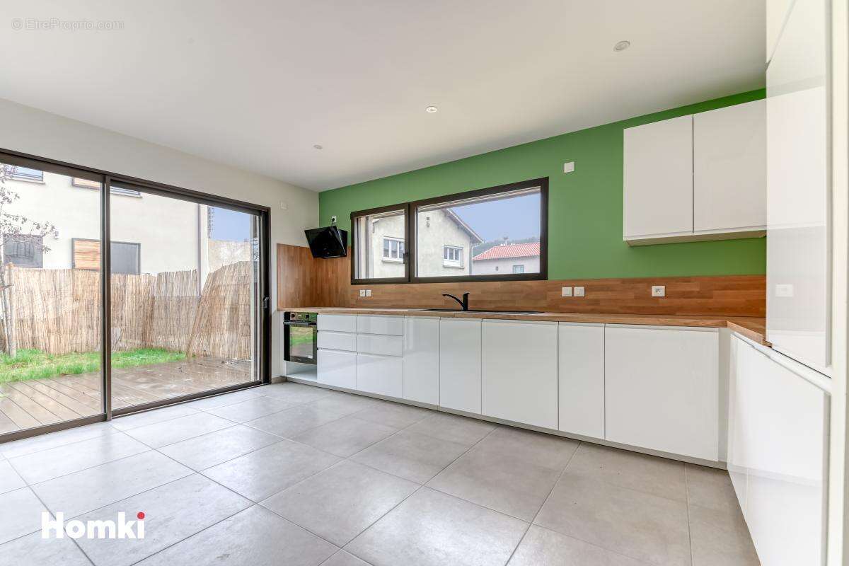 Maison à SAINTE-FOY-LES-LYON