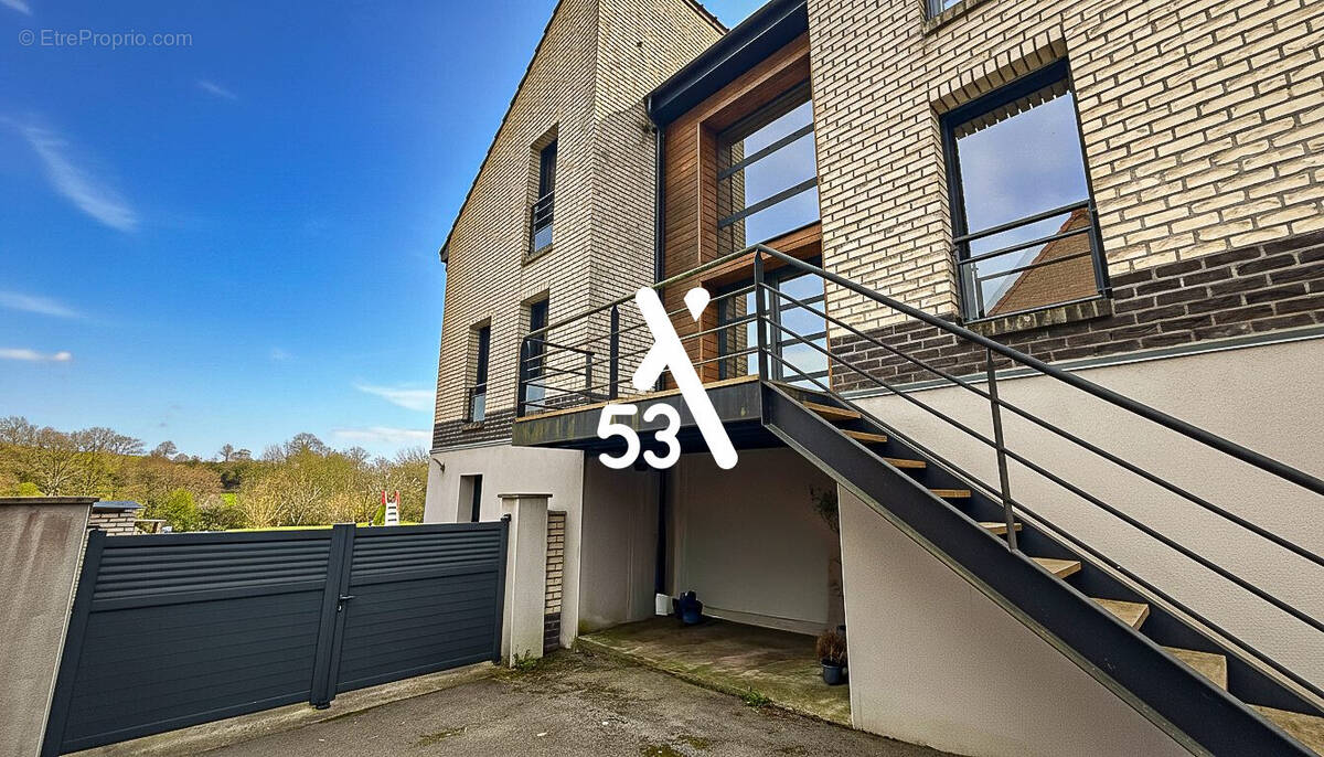 Maison à BAYENGHEM-LES-SENINGHEM