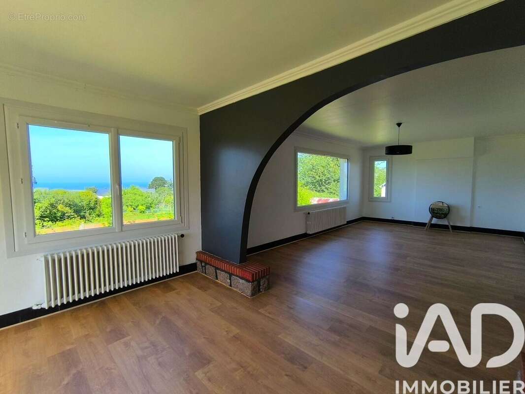 Photo 4 - Maison à TRELEVERN