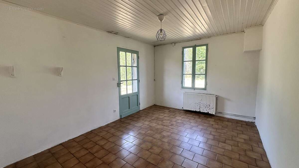 Maison à MOUSTEY