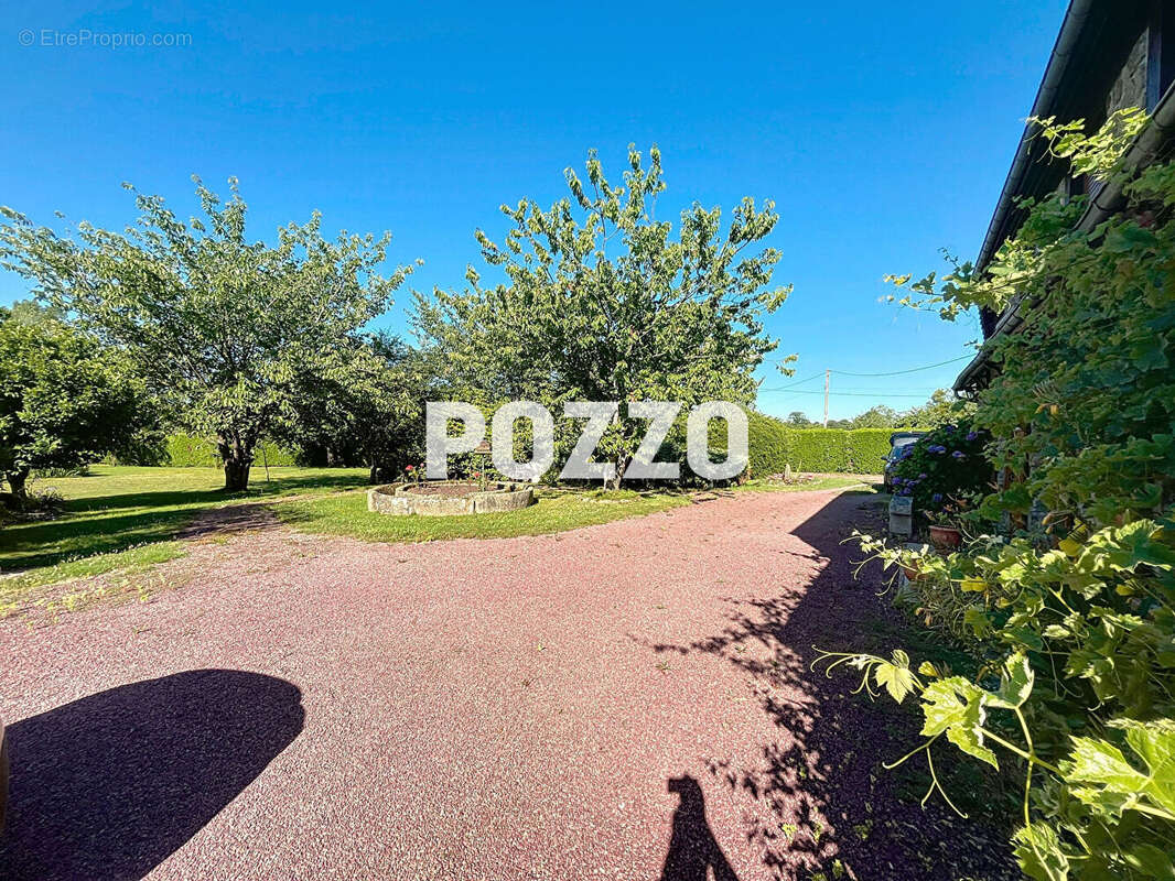 Maison à LA TRINITE