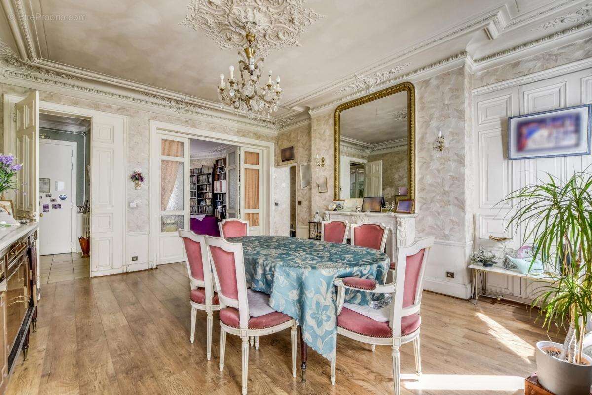 Paris 9eme : richer / faubourg poissonnière / grands boulevards - cinq pieces - 125m2 - 3-4 chambres - exclusivité - photo 5