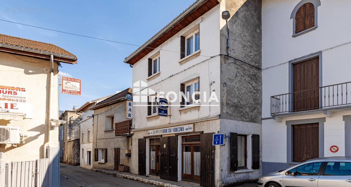 Appartement à VARCES-ALLIERES-ET-RISSET