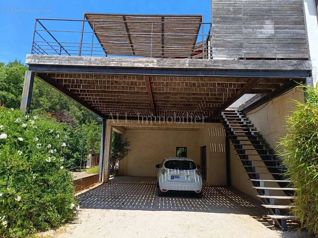 Maison à LA MOLE