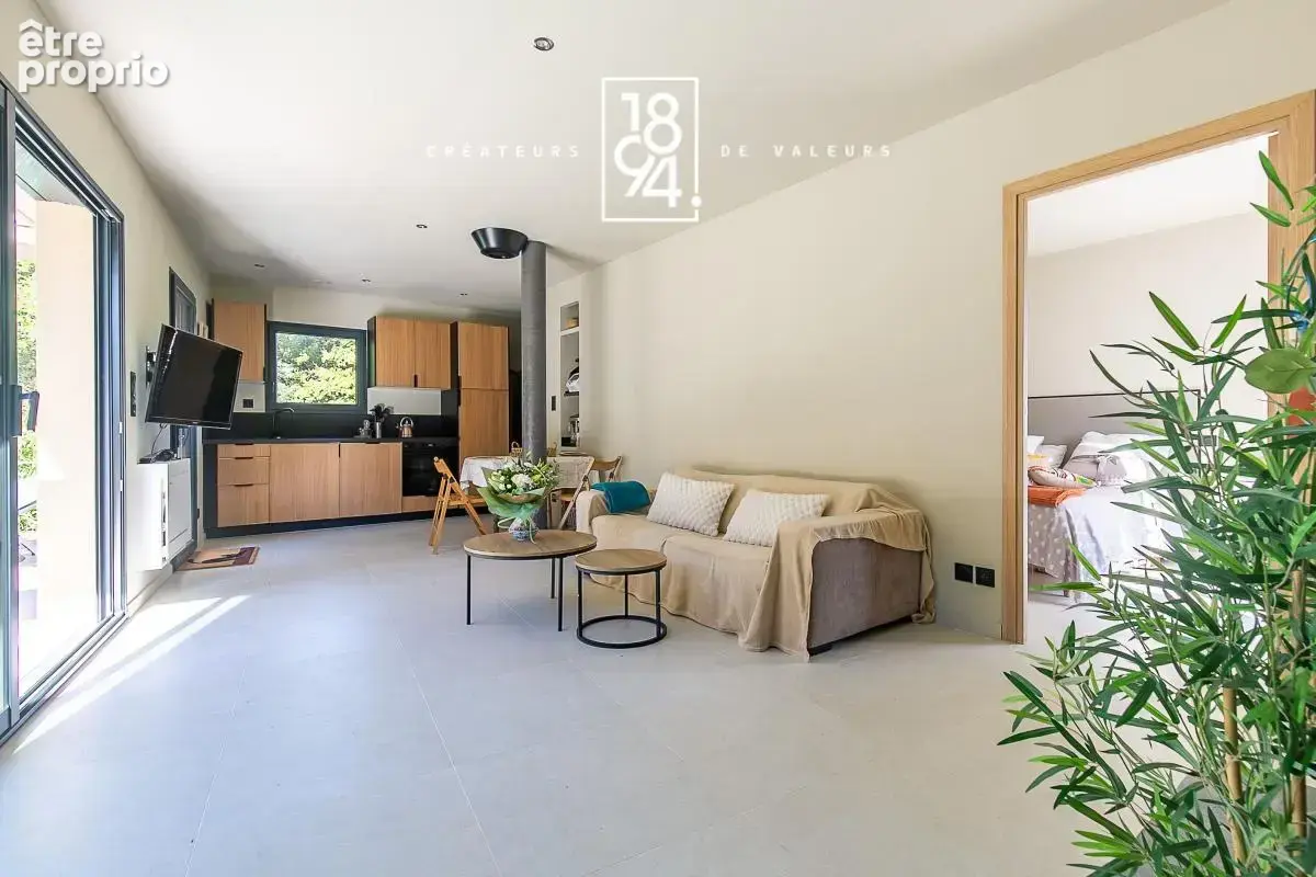 Maison T3 à vendre Aubagne (13400)  70 m²  Terrain 700m² Jardin Piscine - photo 7