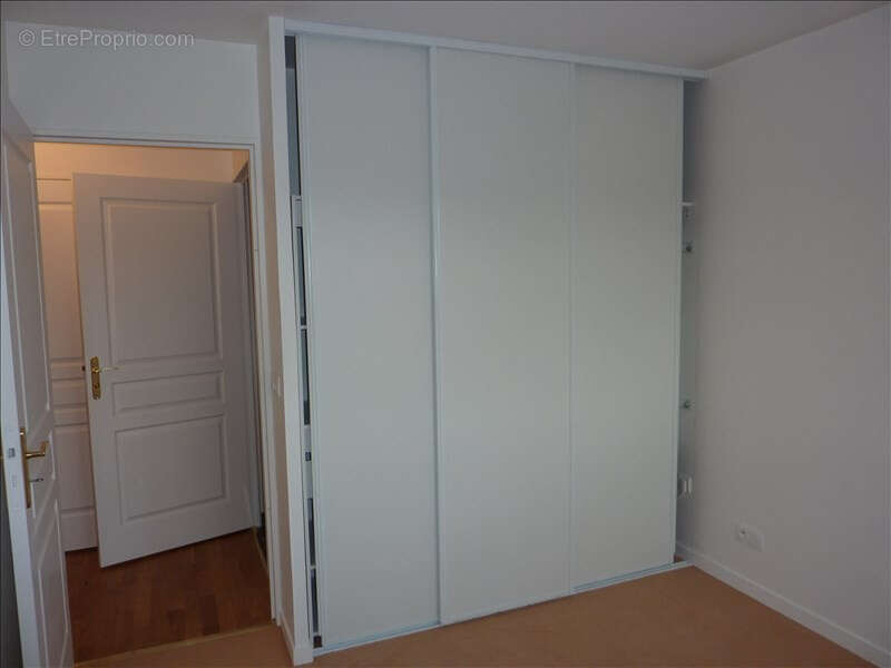 Appartement à BURES-SUR-YVETTE