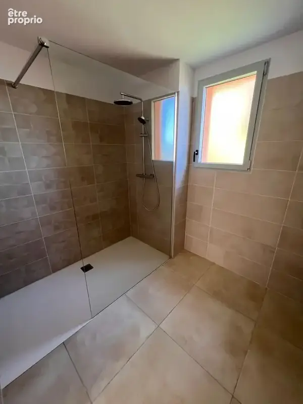 Collioure centre-ville ? appartement t3 de standing -96,81 m² avec vue mer - photo 5